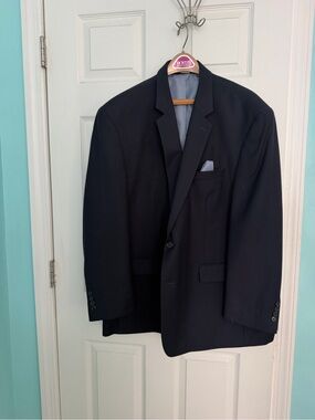 croft & barrow Black Men's Single-Breasted Blazer with Light Gray Pocket Square